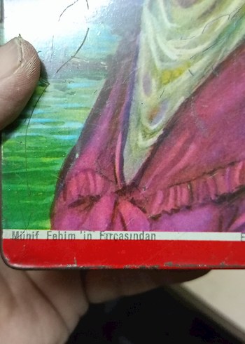 Beden kırmızı Renk vintage metal koleksiyonluk kutu