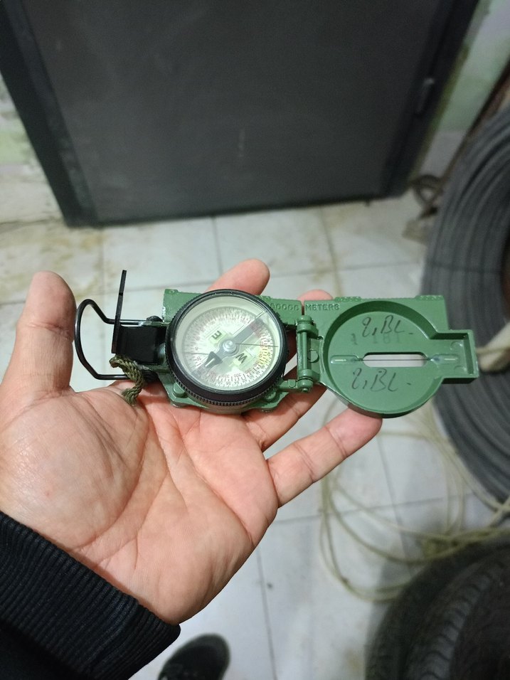 Koyu Haki Renkli Askeri pusula - Görsel 3