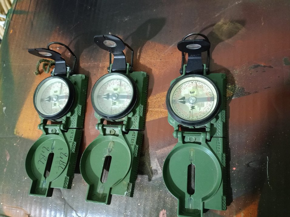 Koyu Haki Renkli Askeri pusula - Görsel 2