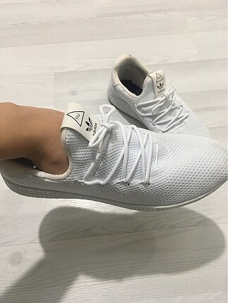 Adidas erkek 42 numara fileli ayakkabı