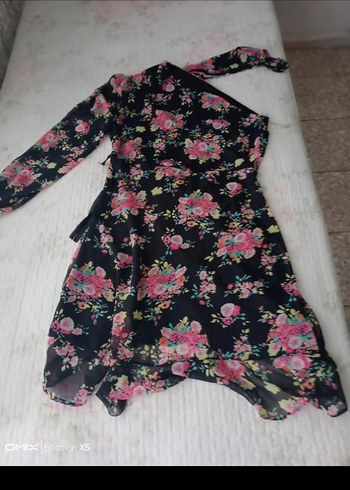 LC Waikiki Çiçek Desenli Uzun Kollu Bohem Elbise