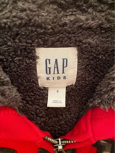 6 Yaş Beden GAP Sweatshirt (S Beden)