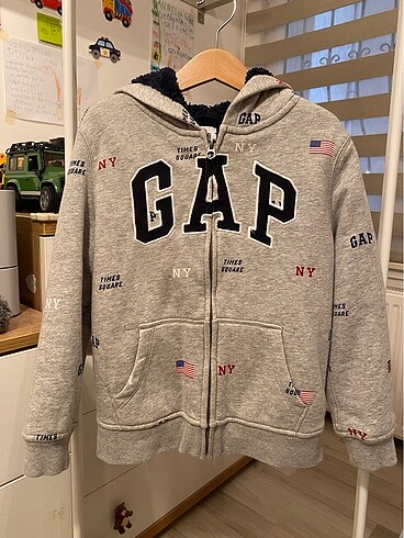 GAP Logolu Sweatshirt (S Beden)