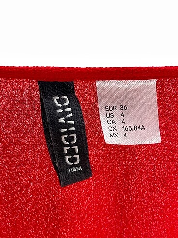 36 Beden kırmızı Renk H&M Uzun Elbise %70 İndirimli.