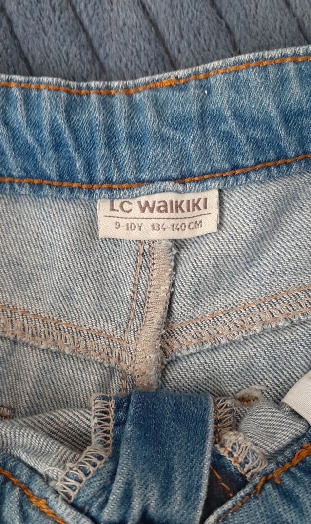 Düğmeli kız çocuk  Denim Şort - Görsel 3