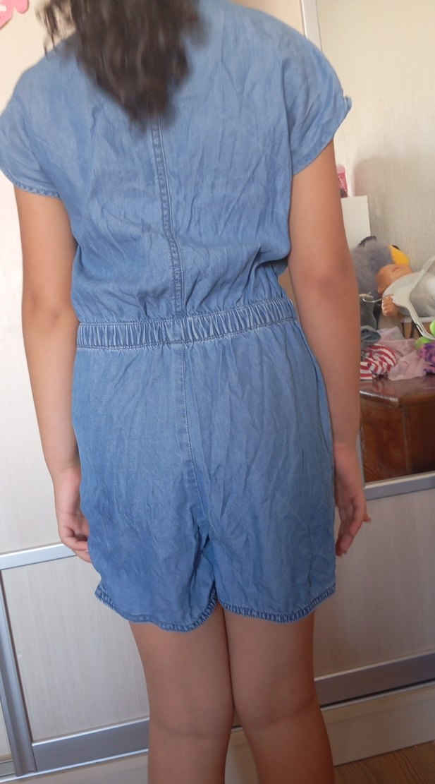 Mavi Kısa Kollu Düğmeli Kız Kot Tulum - Görsel 4