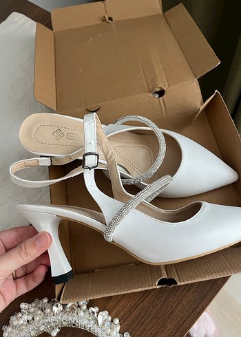 40 Beden Gelin AyakkabısıBeyaz Stiletto Topuklu Kadın Abiye Ayakkabı