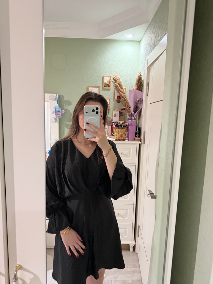 Siyah Midi V Yakalı Uzun Kollu Elbise - Görsel 2