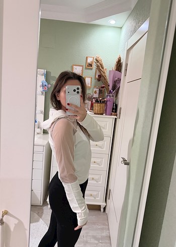 Beyaz Yüksek Yakalı Kadın Sweatshirt - Görsel 4