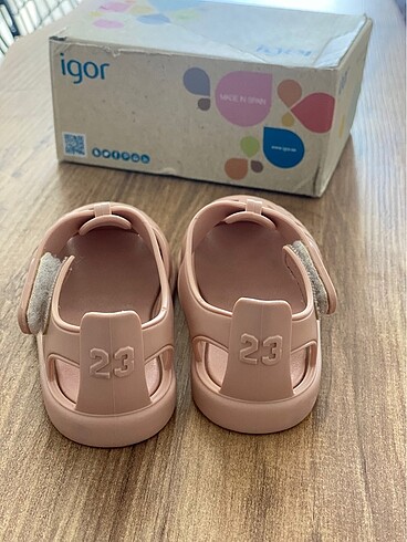 Igor İgor 23 numara tobby solid sandalet