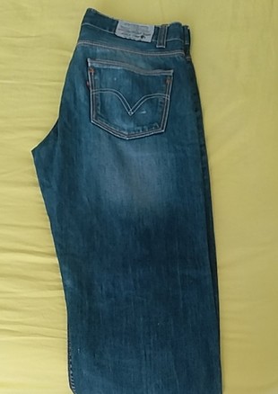 34 Beden mavi Renk Levi's enginered