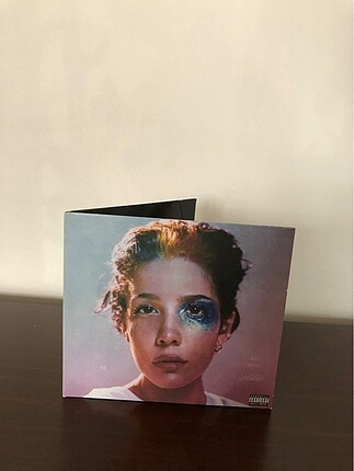 Halsey Manic Albümü