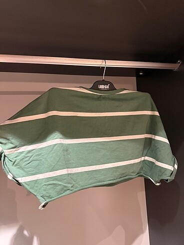l Beden Crop Tshirt