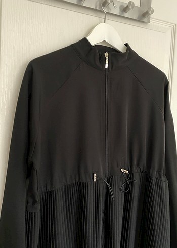 Piliseli Siyah Uzun Kollu Kadın Tunik - Görsel 2