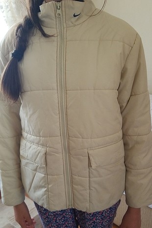 Nike mont