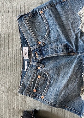 Zara Düğmeli Mavi Mini Kadın Denim Şort