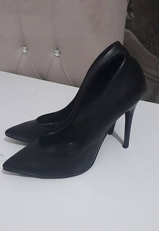 siyah sitiletto
