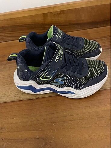 Skechers ışıklı spor ayakkabı