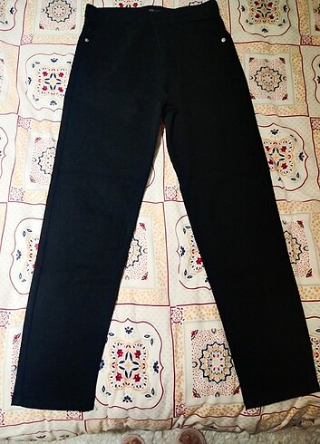 Siyah pantolon