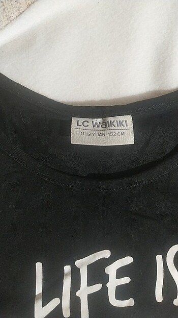 LC Waikiki Püsküllü tişört 11-12 yaş yepyeni siyah