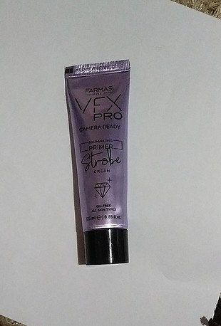 Farmasi strobe cream