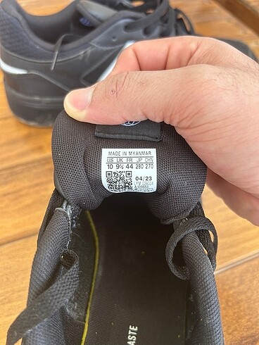 44 Beden siyah Renk Orijinal adidas spor ayakkabı
