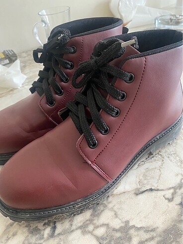 LC Waikiki Kısa bot