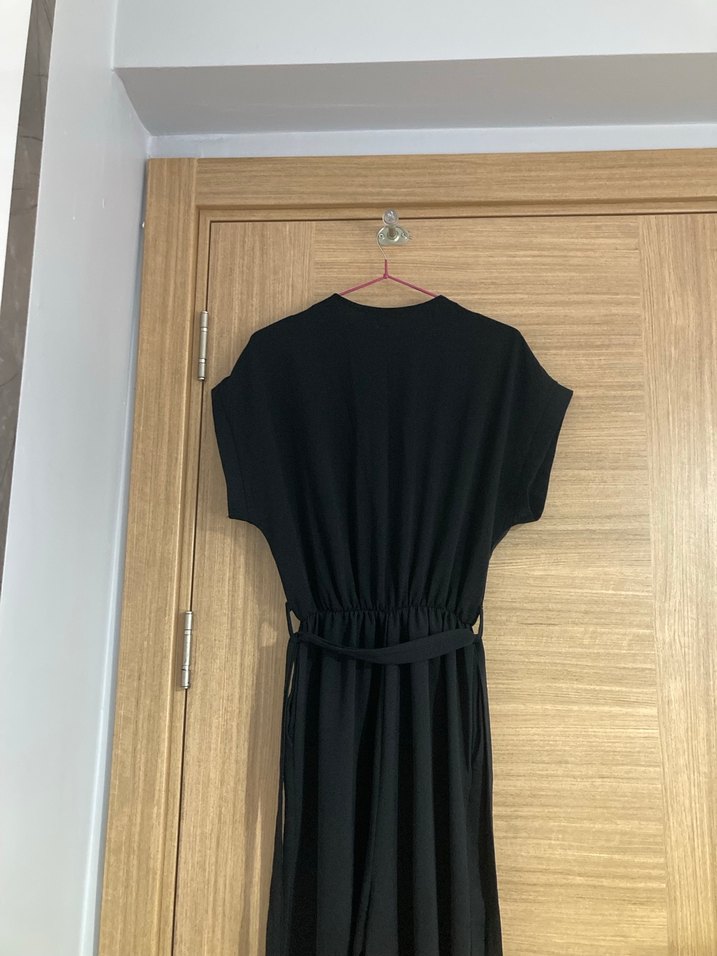 Siyah V Yaka Kadın Tulum - Görsel 4