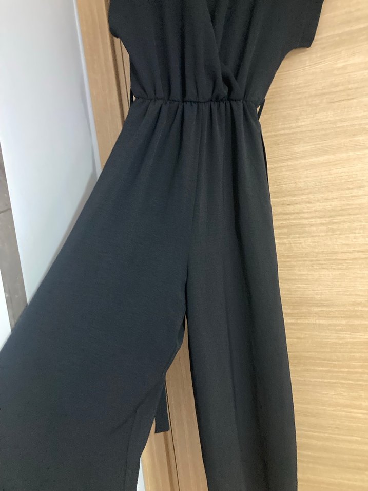 Siyah V Yaka Kadın Tulum - Görsel 3