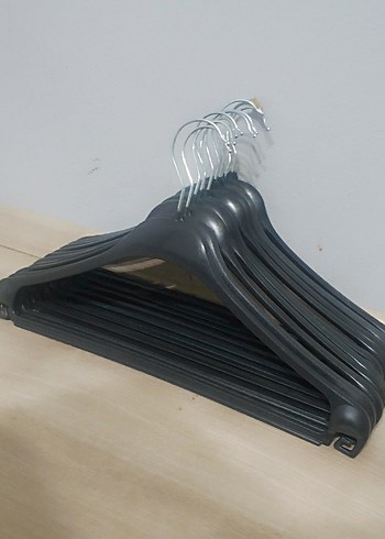 Siyah Sert Plastik Askı Seti- 10 Adet - Görsel 2