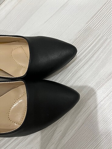 36 Beden Siyah Stiletto Ayakkabı