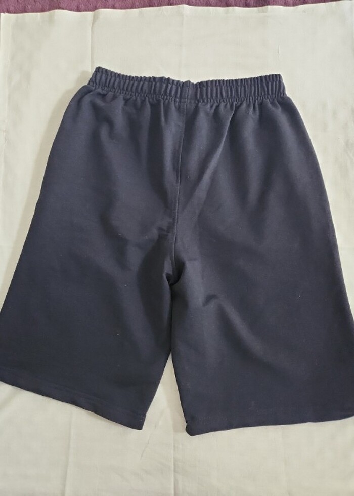 Lisansli şort - Görsel 3