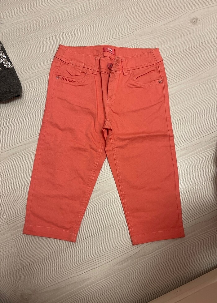 Kapri ve tişört - Görsel 5