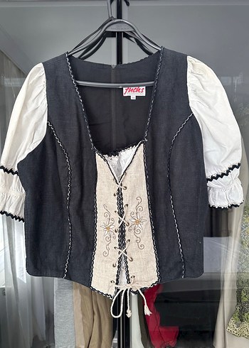 Nakışlı Kısa Kollu Vintage Bluz