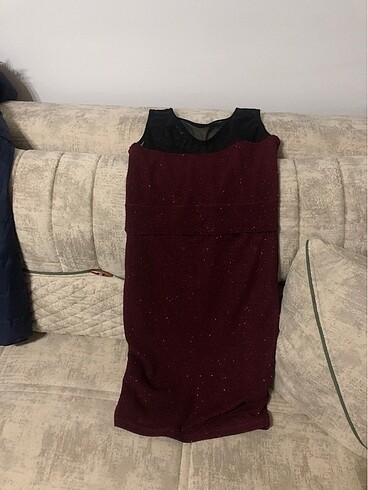 Mini bordo elbise