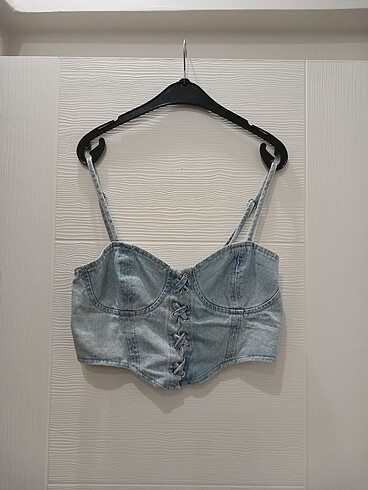 BERSHKA ASKILI KOT BLUZ-CROP