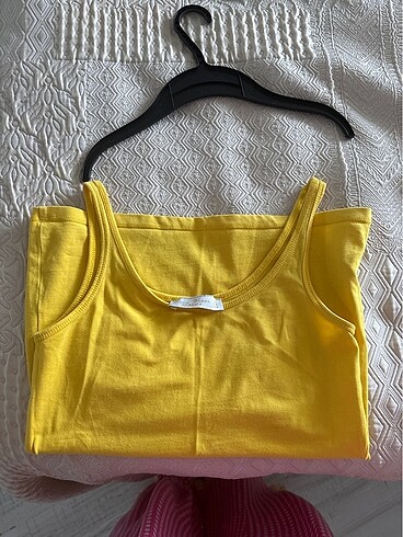 s Beden sarı Renk İnce askılı basic tshirt