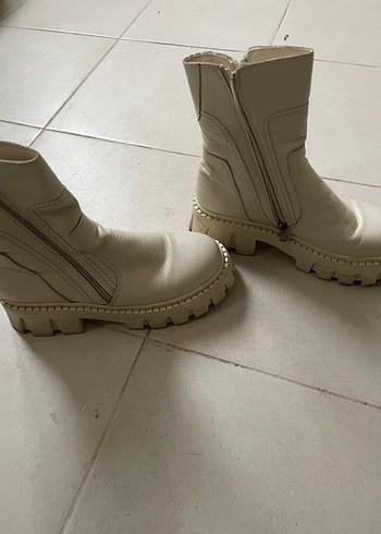 Beyaz Deri Platform Topuklu Kadın Bot - Görsel 6