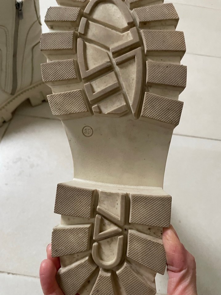 Beyaz Deri Platform Topuklu Kadın Bot - Görsel 4