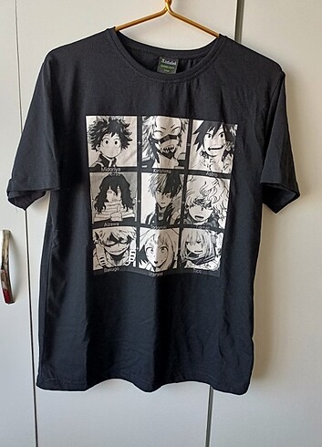 l Beden siyah Renk Anime T-shirt Köstebek