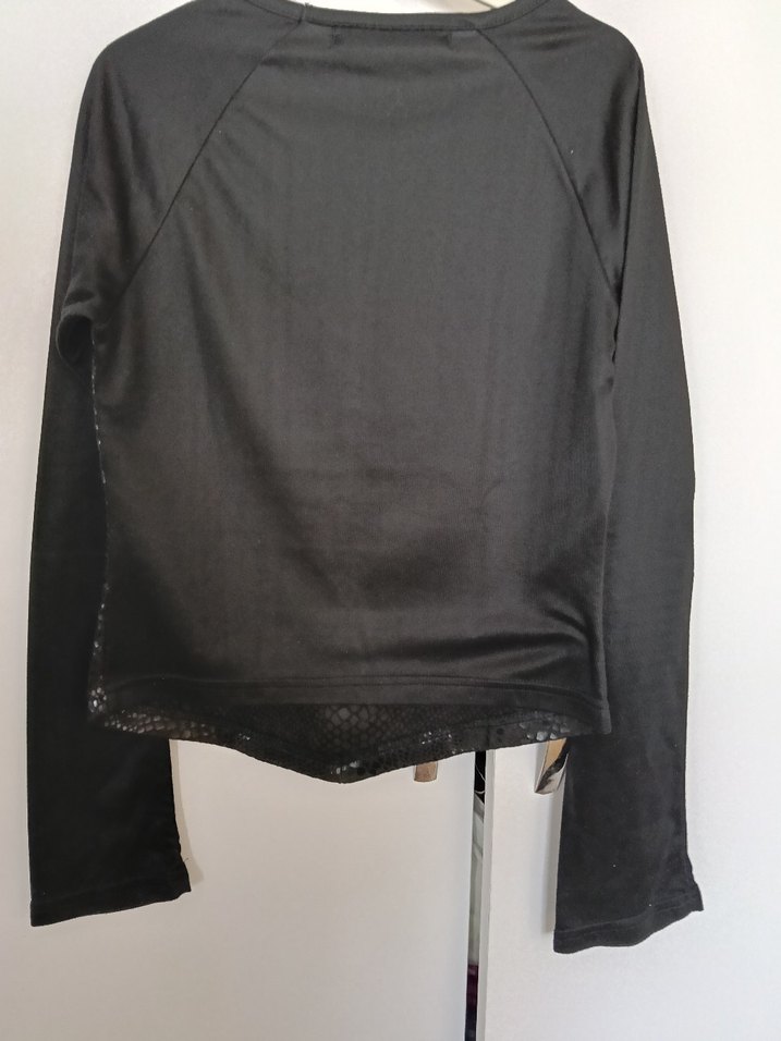 Siyah Baskılı Desenli Bluz - Görsel 4