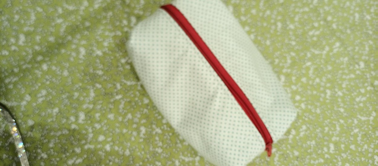 Yeşil Baskılı Kadın Makyaj Çantası - Görsel 2