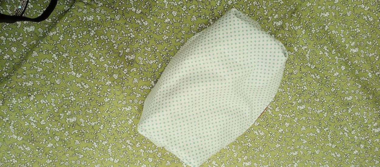 Yeşil Baskılı Kadın Makyaj Çantası - Görsel 3