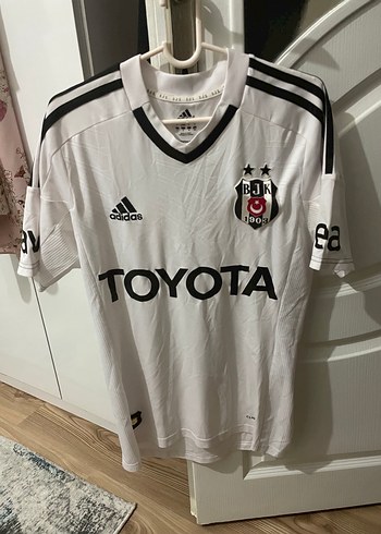 Beyaz Adidas BJK Baskılı forma