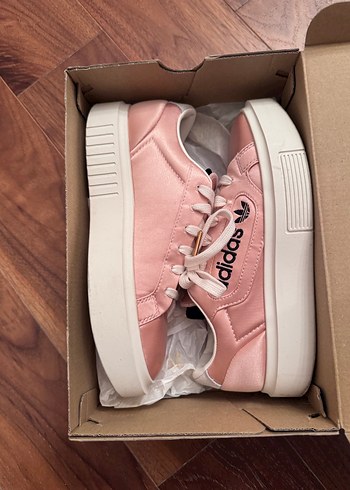 Pembe Platform Topuklu Adidas Spor Ayakkabı