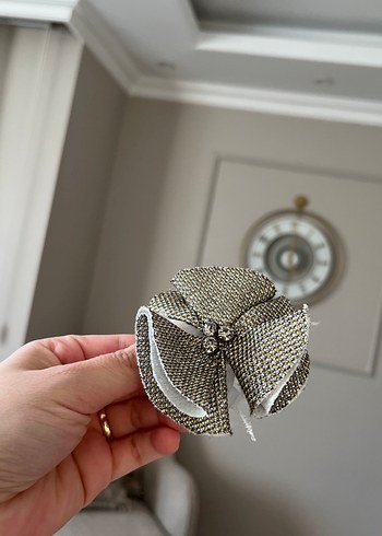 Kız Çocuk Beyaz Fırfırlı abiye elbise - Görsel 4