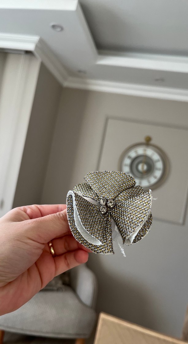 Kız Çocuk Beyaz Fırfırlı abiye elbise - Görsel 4