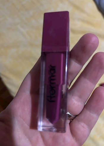 Koyu Mor Ruj - Görsel 2