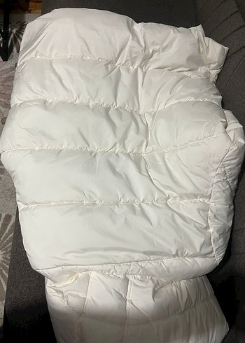 Beyaz Şişme Kapüşonlu Mont - Görsel 5