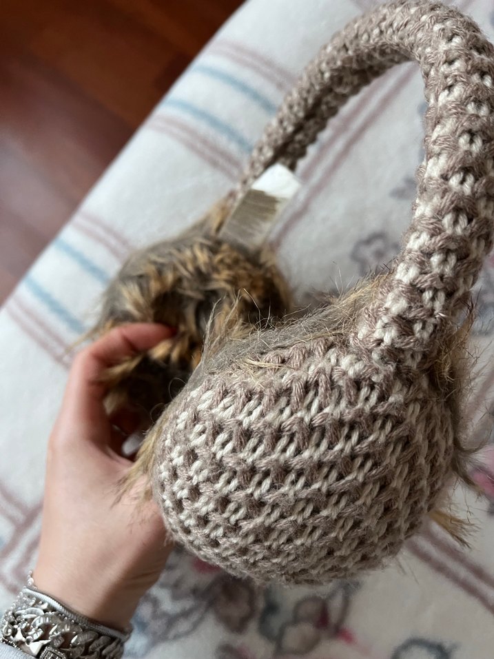 Bej Örgü ve Kürk Detaylı Kulaklık - Görsel 2